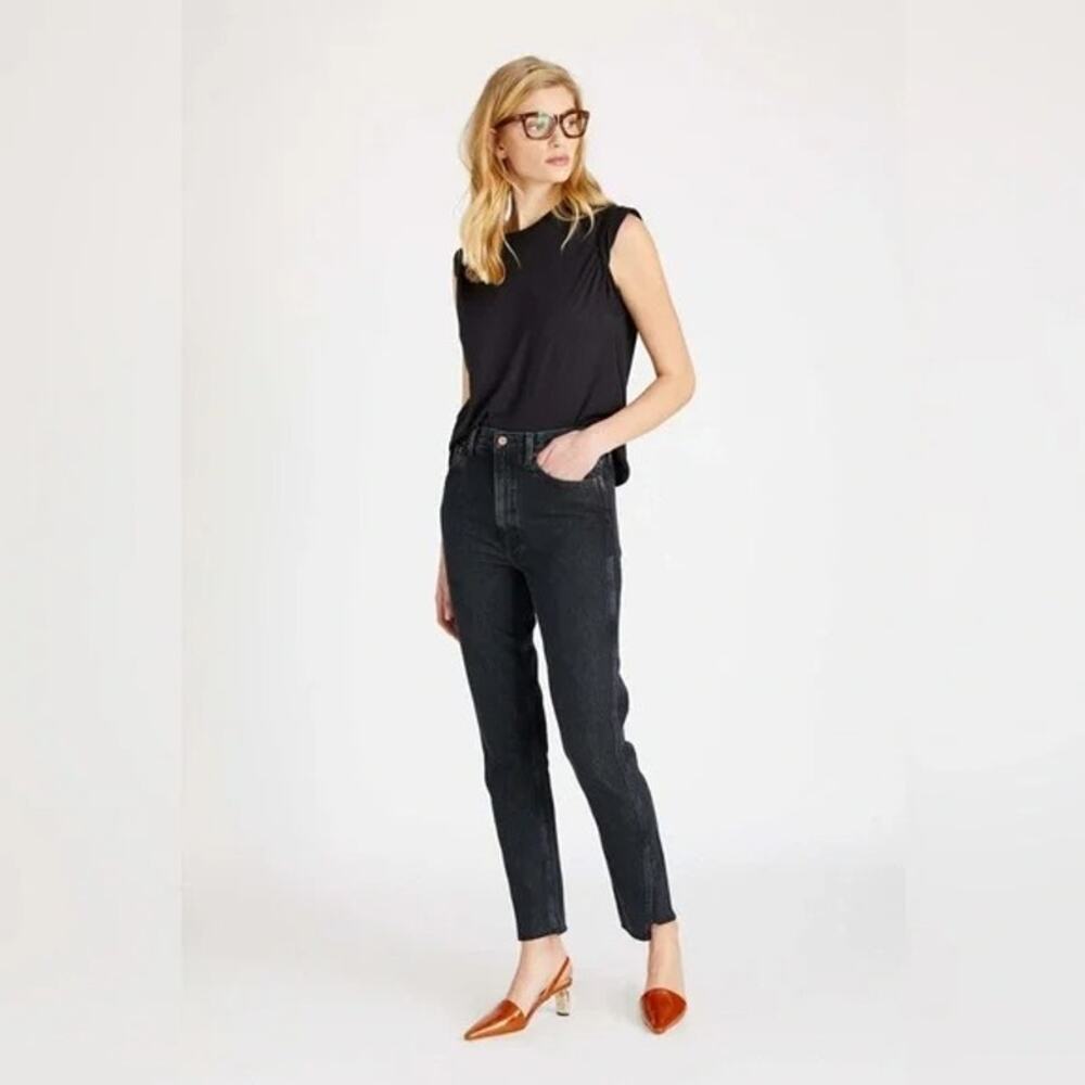 NWT Etica Finn High Rise Slim Straight Leg Jeans Black in Size 29